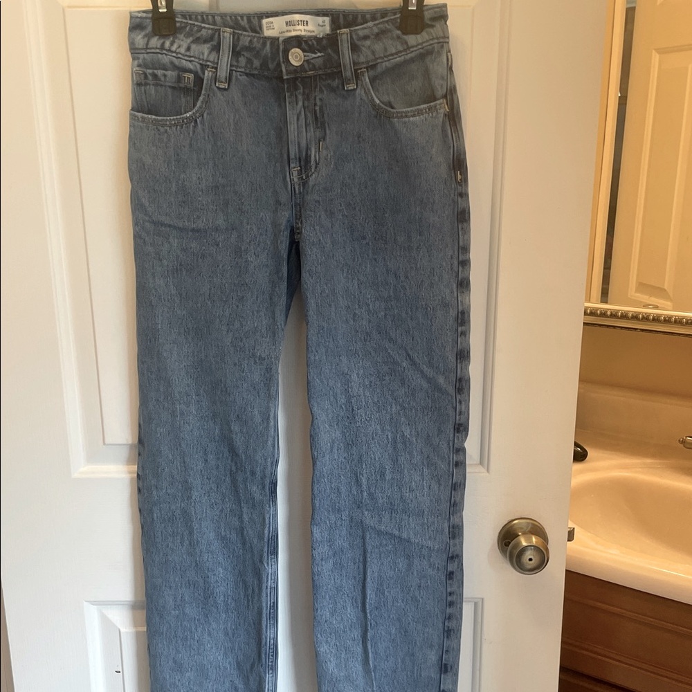 Hollister Straight Leg jeans